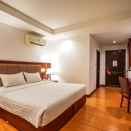 Jomtien Hisotel Exterior photo
