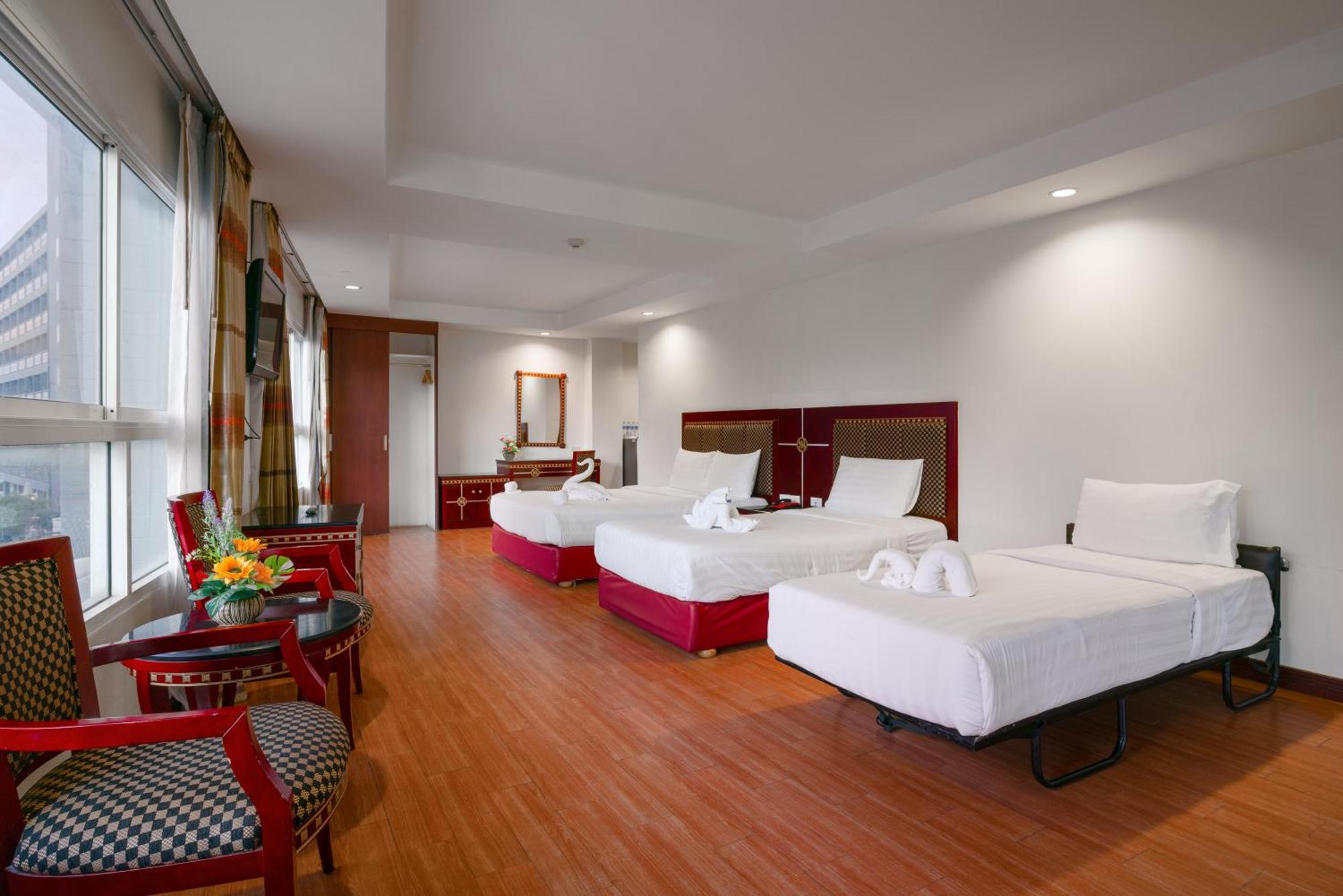 Jomtien Hisotel Room photo