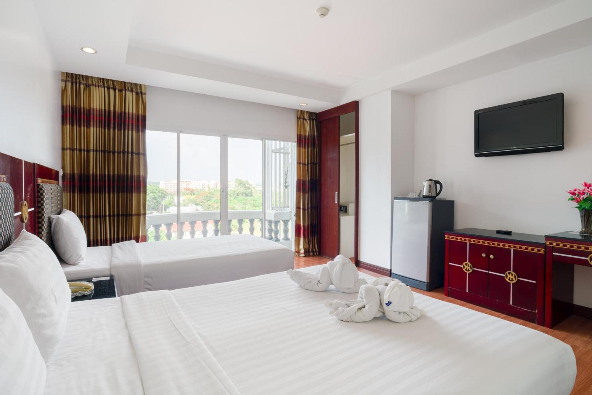 Jomtien Hisotel Room photo